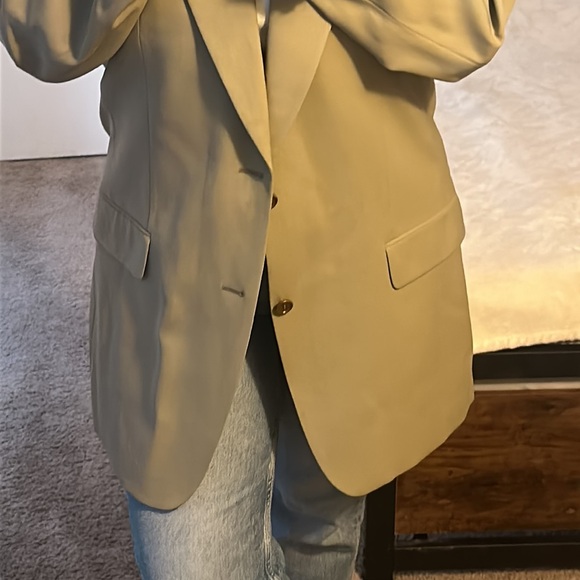 Hugo Boss - Picture 2 of 3